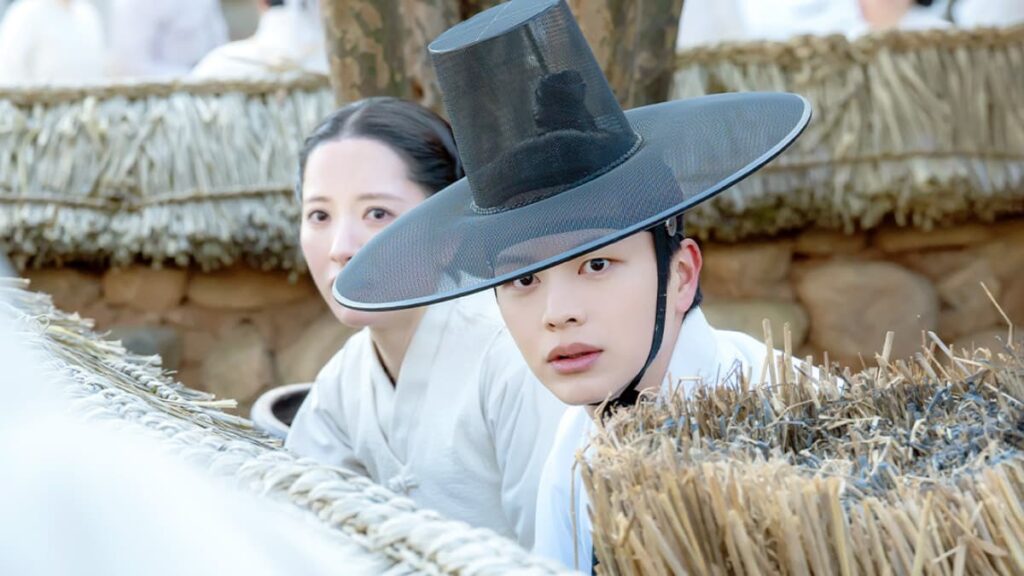 the haunted palace kdrama, bona kpop